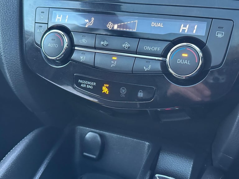 2014 Nissan Qashqai 1.2 DIG-T Acenta Premium 2WD Euro 5 (s/s) 5dr HATCHBACK Petrol Manual