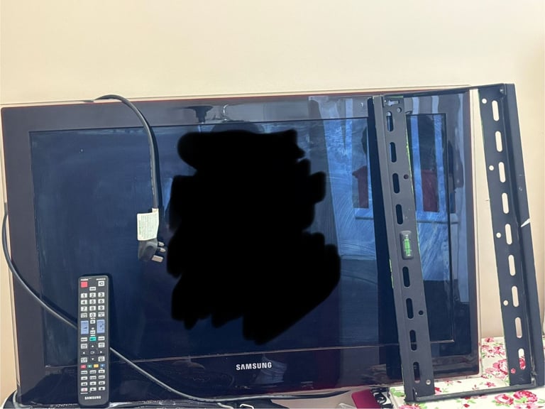 image for Samsung 32 inch tv