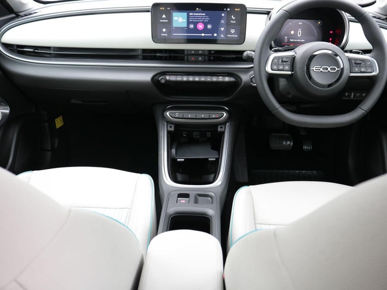 2025 Fiat 600 1.2 Hybrid 48V La Prima 5dr eDCT-6 HATCHBACK PETROL Automatic