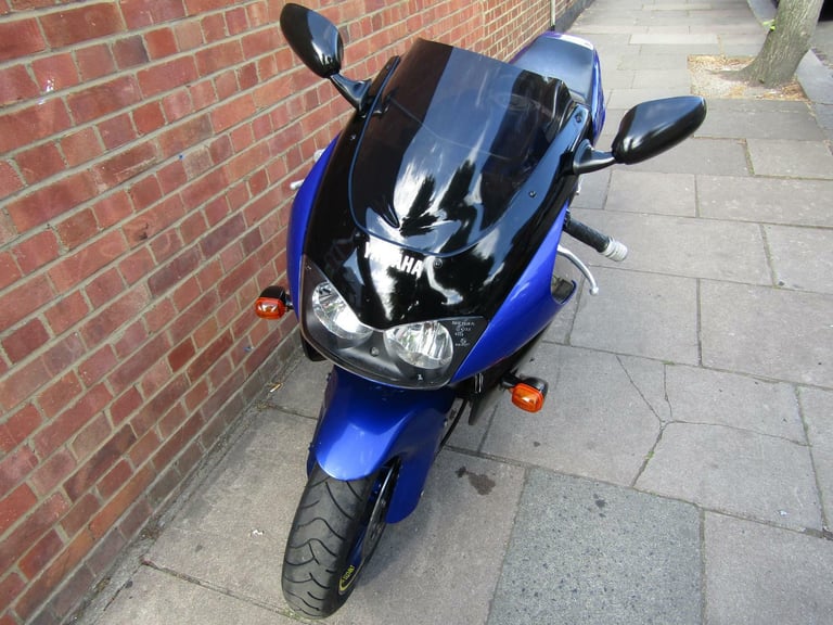 YAMAHA THUNDER ACE FZ 1000.... LOW MILEAGE ...CLASSIC RETRO...12000 MILES