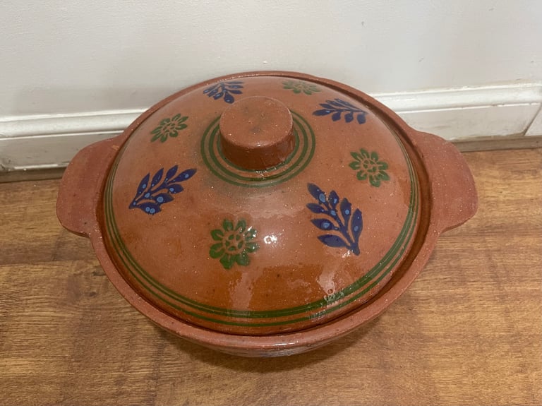 Large Clay Cooking Pot With Lid