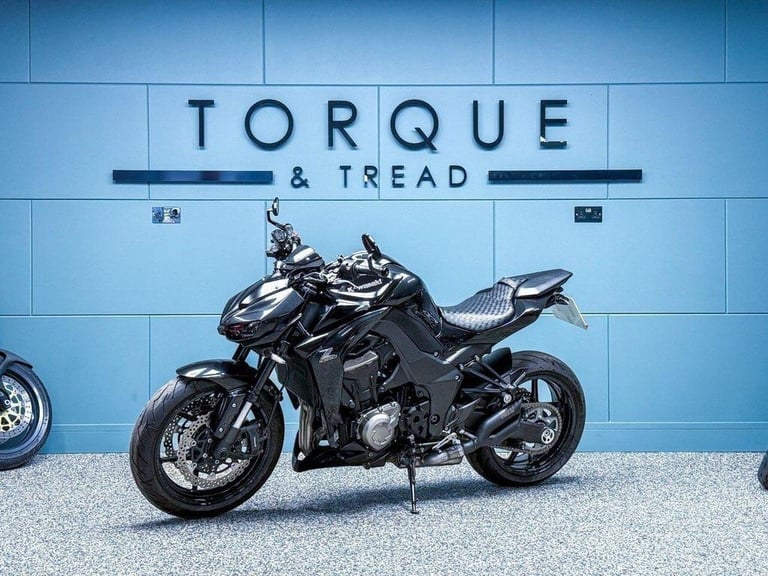 2015 15 KAWASAKI Z1000 SUPERNAKED 1000 - LOW MILES - VANCE HINES