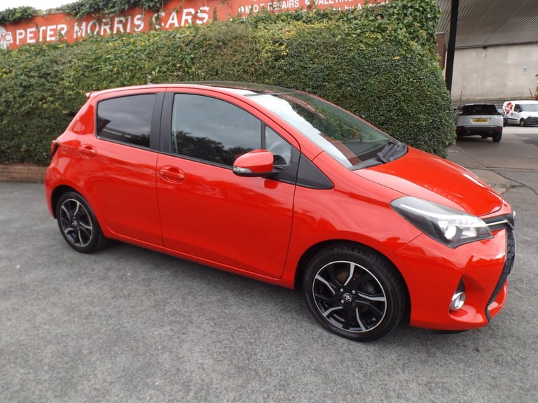 image for 2014 Toyota Yaris 1.33 VVT-i Sport 5dr HATCHBACK Petrol Manual