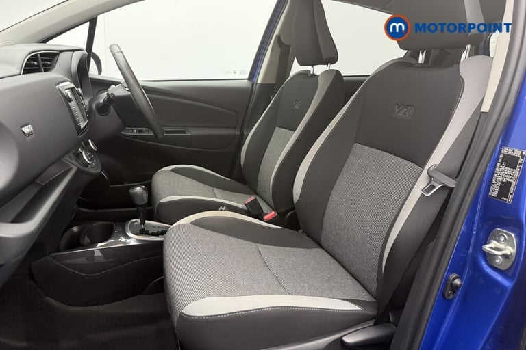 2020 Toyota Yaris 1.5 Hybrid Y20 5dr CVT [Bi-tone] HATCHBACK PETROL/ELECTRIC Automatic