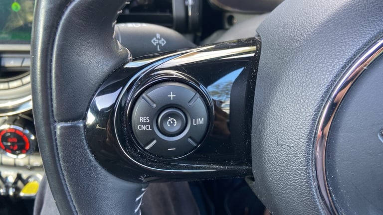 2020 MINI Electric Hatch Cooper SE 32.6kWh Level 3 Hatchback 3dr Electric Auto (184 ps) Hatchback...