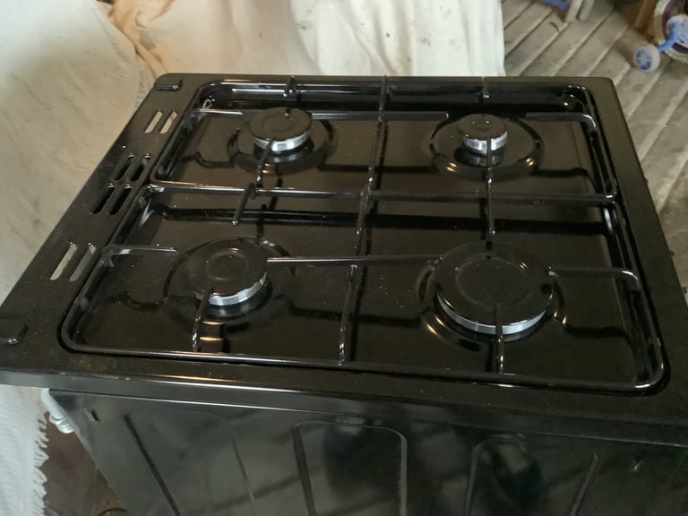 Gas cooker - Mains Gas