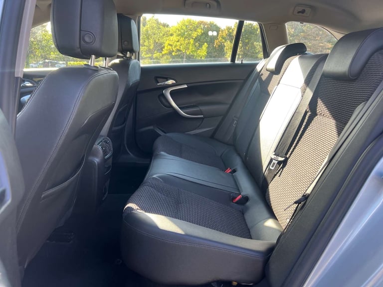 2014 Vauxhall Insignia 2.0 Insignia Tech Line CDTi ecoFLEX S/S 5dr Estate Diesel Manual