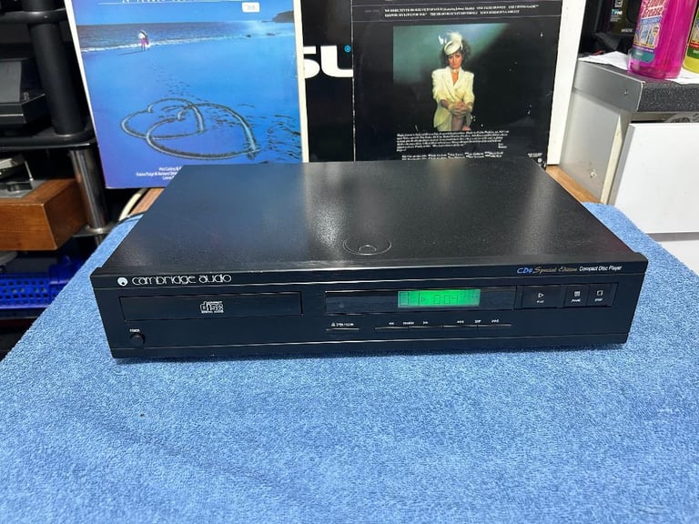 image for Cambridge Audio CD4SE (Special Edition) CD Player