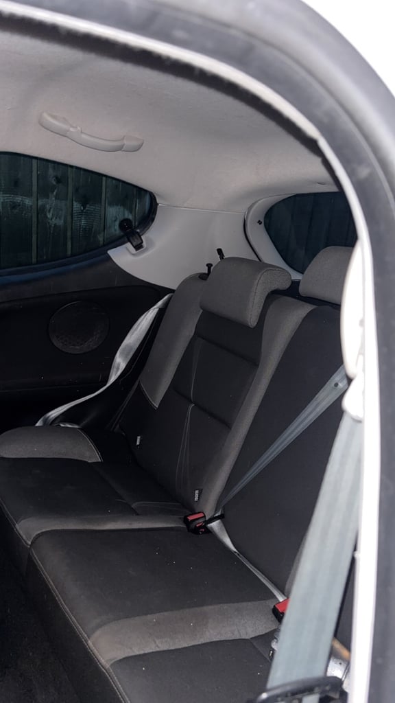 Peugeot, 207, Hatchback, 2011, Manual, 1360 (cc), 3 doors