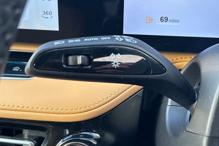 2024 MG MG HS 106290 Hatchback Petrol Manual