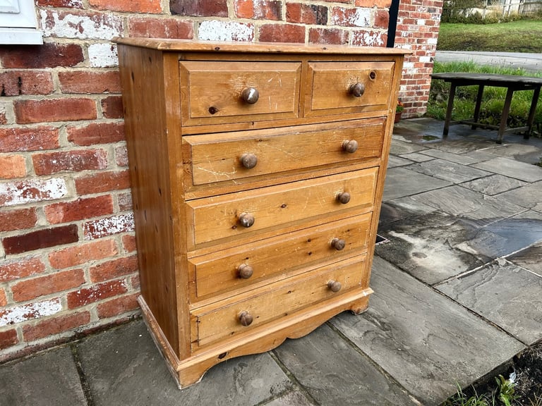 Large Solid Pine Chest of Drawers for Upcycling Project / Painting - Good Condition 
