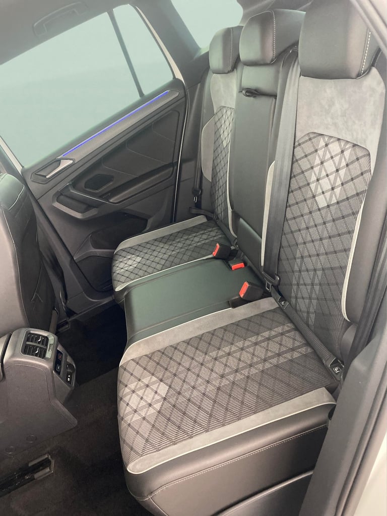 2021 Volkswagen Tiguan 1.5 TSI R-Line SUV 5dr Petrol DSG Euro 6 (s/s) (150 ps) - CARPLAY - KEYLES...