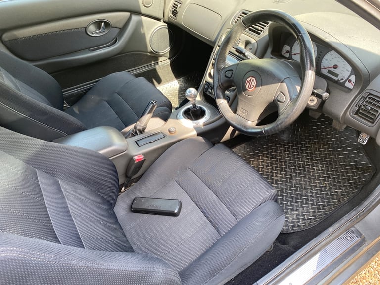 2002 MG MGF 1.8 135 16v 2dr CONVERTIBLE Petrol Manual