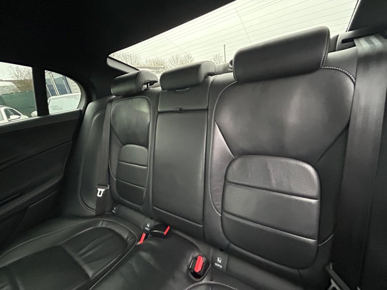 2017 Jaguar XE 2.0d R-Sport Auto AWD Euro 6 (s/s) 4dr Diesel