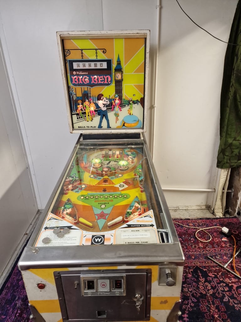 1975 Vintage Retro Fully Working Big Ben Pinball Machine 