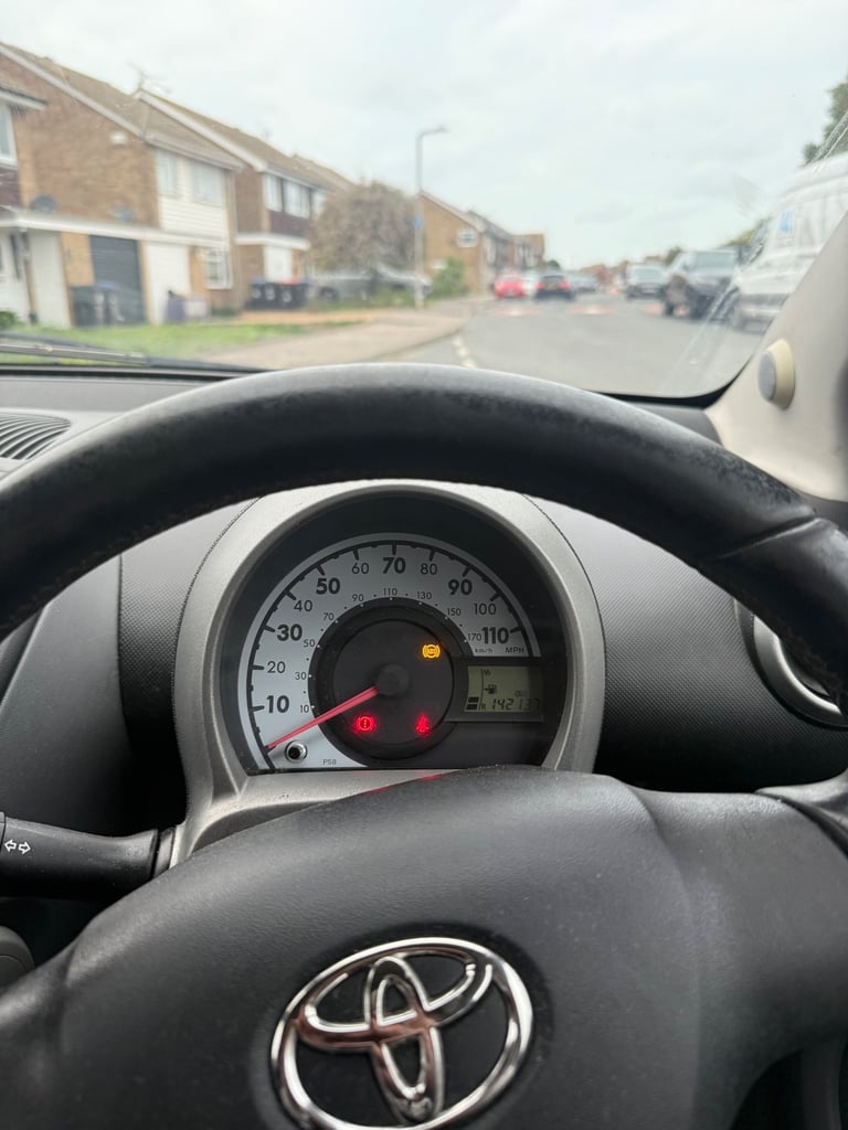 Toyota, AYGO, Hatchback, 2008, Manual, 998 (cc), 5 doors
