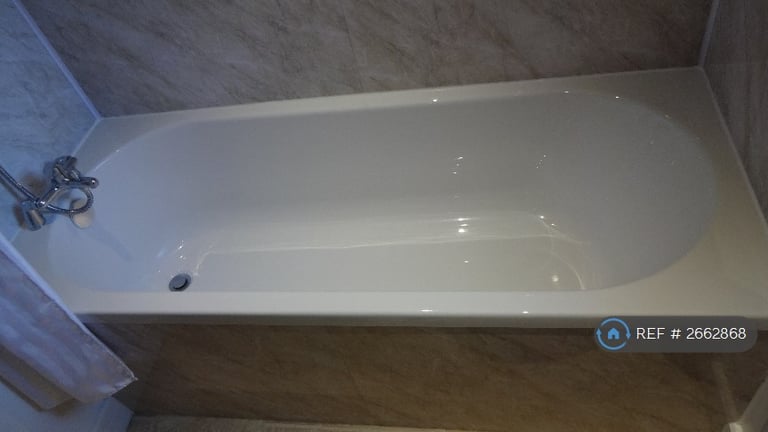 1 bedroom flat in Altofts, Wakefield, WF6 (1 bed) (#2662868)