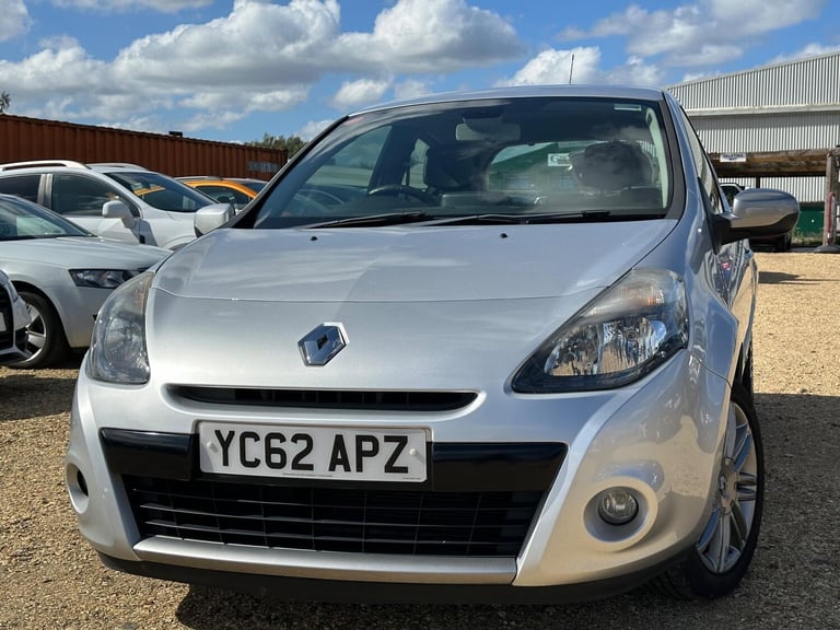 2012 Renault Clio 1.2 Dynamique TomTom Euro 5 3dr HATCHBACK Petrol Manual
