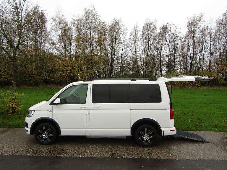 2017 Volkswagen Transporter Shuttle 2.0 TDI DSG AUTOMATIC Wheelchair Accessible Disabled Mobility...