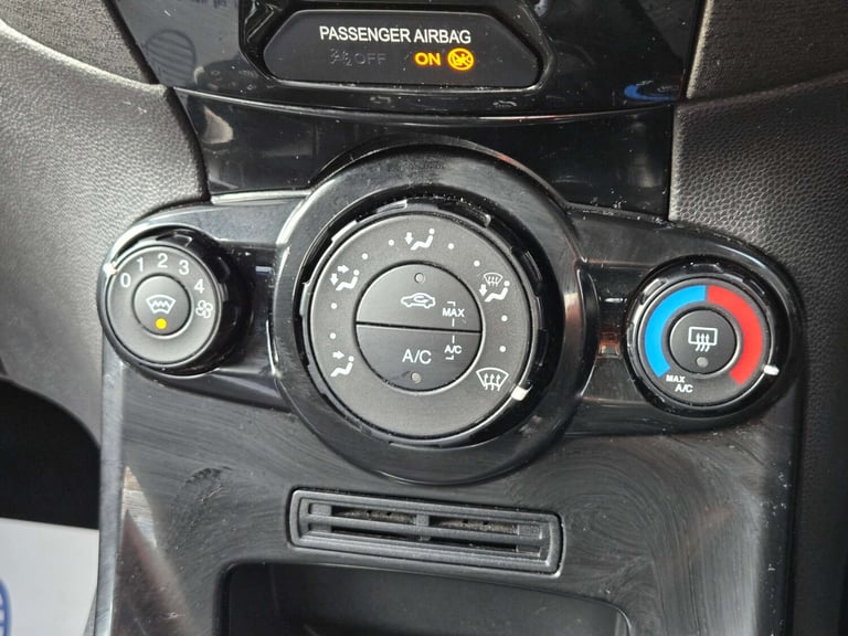 2016 Ford Fiesta 1.2 Fiesta Zetec 5dr Hatchback Petrol Manual