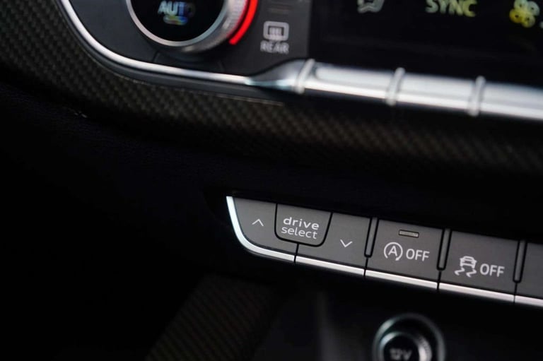 2018 04 AUDI RS4 AVANT 2.9 TFSI V6 ESTATE 5DR PETROL TIPTRONIC QUATTRO EURO 6 (S