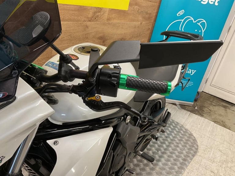 Kawasaki Er6n