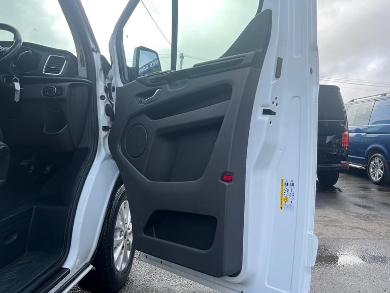 Ford Transit Custom 2.0 EcoBlue 130ps Factory Fitted Crew Cab Limited L2 Inc Vat