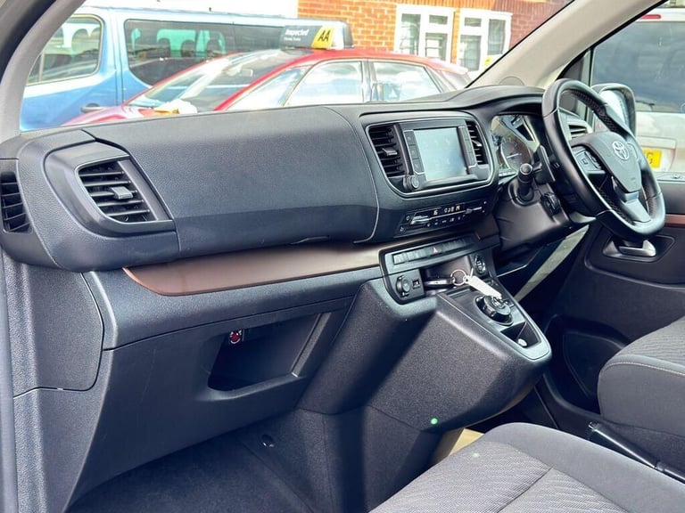 2020 Toyota PROACE CITY Verso 2.0D Family Medium MPV 5dr Diesel Auto MWB Euro 6 (s/s) (8 Seat) (1...