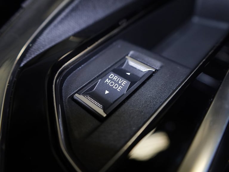 2022 Peugeot 3008 1.6 Hybrid 225 Allure Premium 5dr e-EAT8 HATCHBACK PETROL/ELECTRIC Automatic