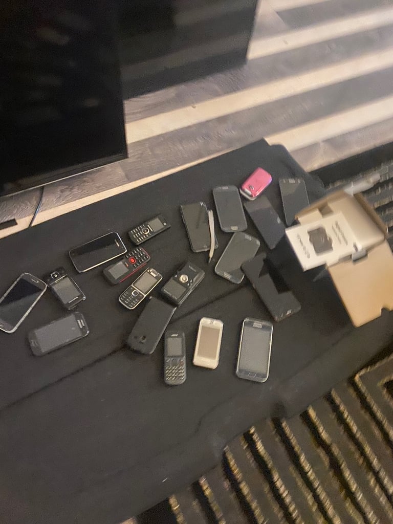 image for Joblot old phones