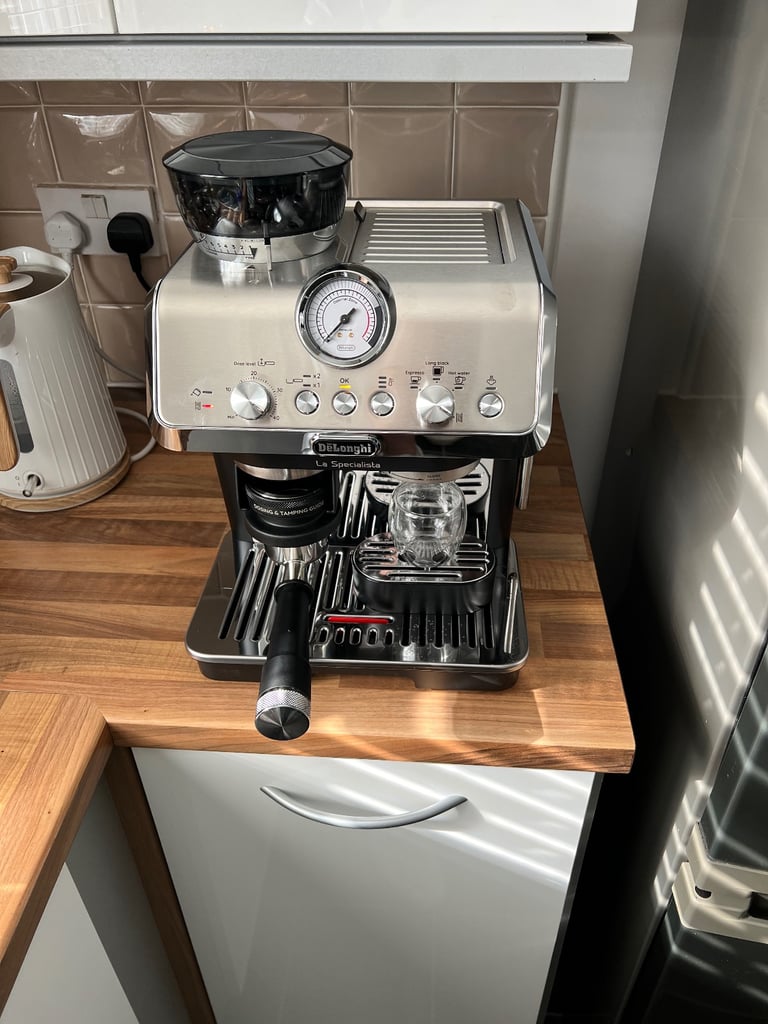 image for De'Longhi La Specialista Coffee Machine