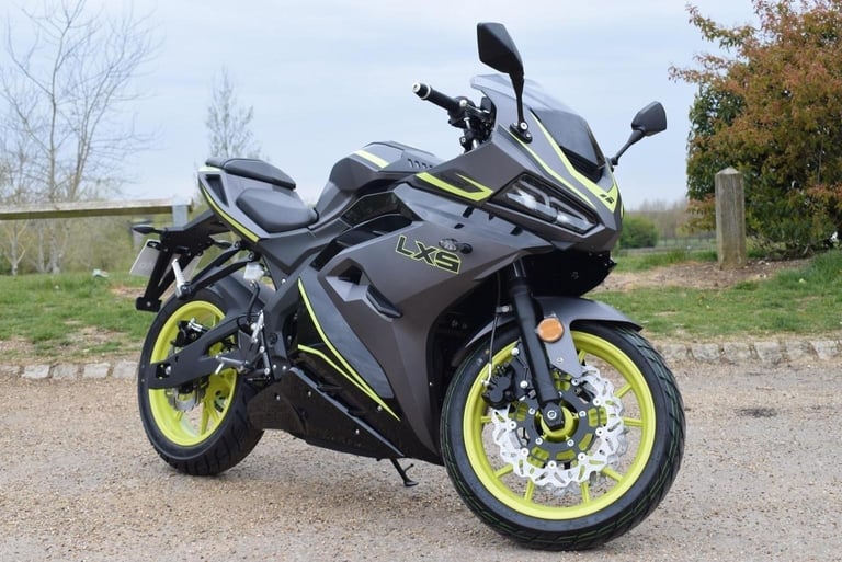 image for LEXMOTO LXS 125 EURO 5 2025 Petrol Manual in Black