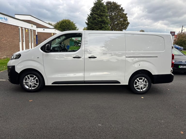 2020 Vauxhall Vivaro 1.5 Turbo D 2900 Dynamic L2 H1 Euro 6 (s/s) 6dr PANEL VAN Diesel Manual