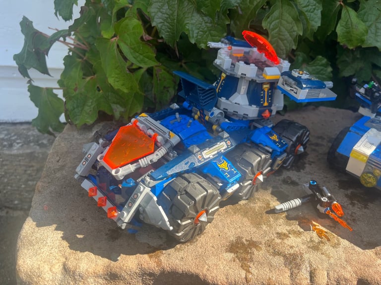 Bargain Lego Bundle Jurassic World Indominus Rex Breakout Incomplete Set Plus Various Lego Vehicles