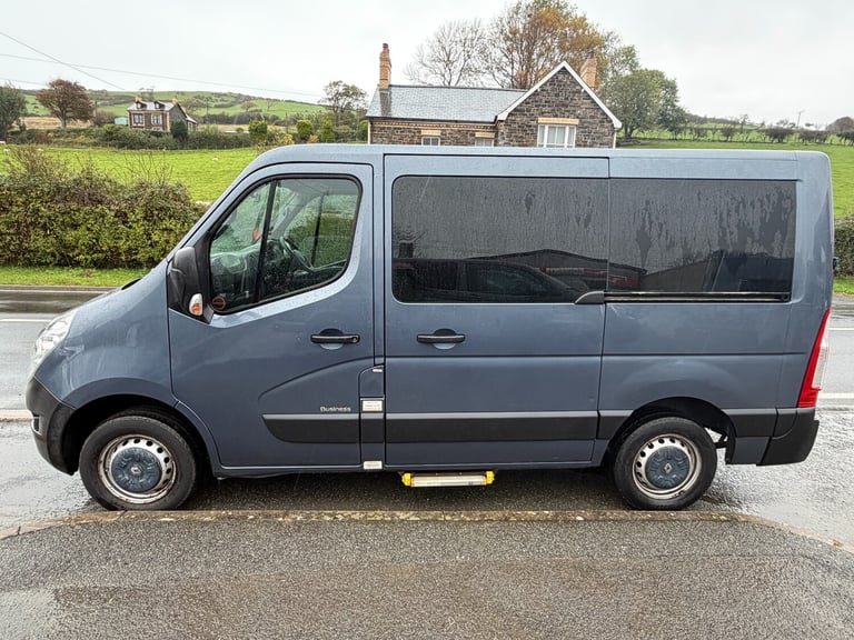 2016 Renault Master SL28dCi 125 Business AUTOMATIC WHEELCHAIR ACCESS/CAMPER PANEL VAN Diesel Auto...