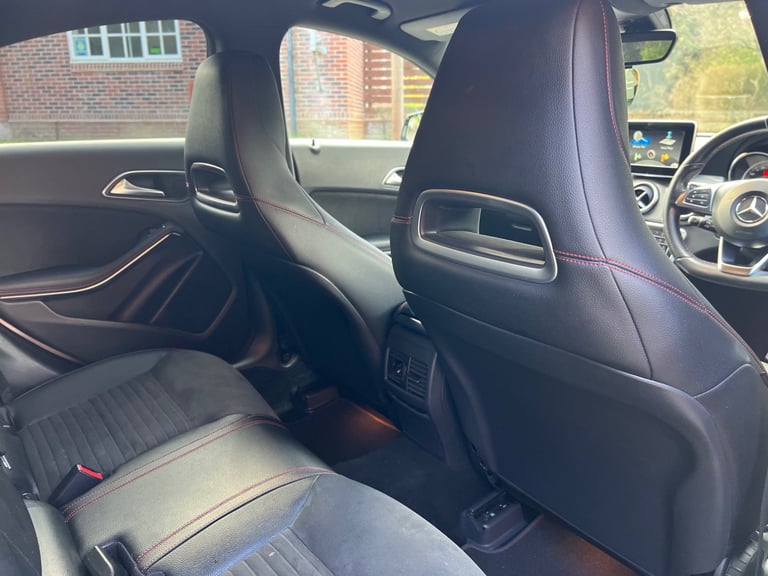 Mercedes-Benz, CLA, Saloon, 2016, Semi-Auto, 1595 (cc), 4 doors