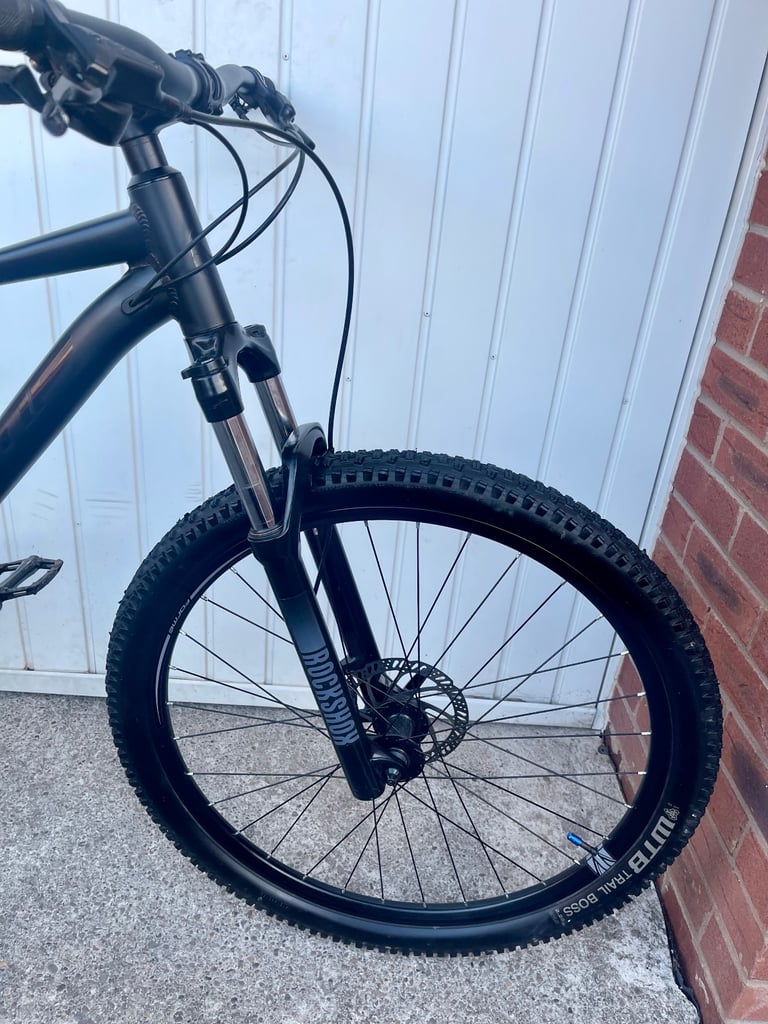 Forme Curbar Pro Mountain Bike / Dropper Post / Cost £899 / May PX For Road Bike