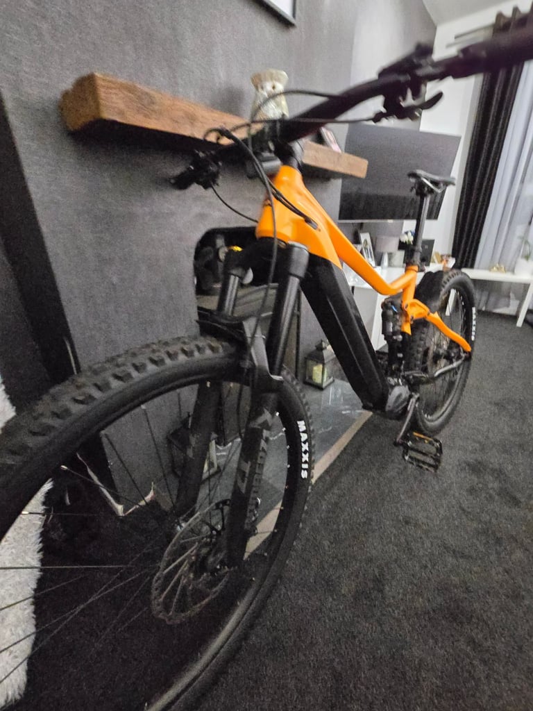 Merida eONE-SIXTY 700