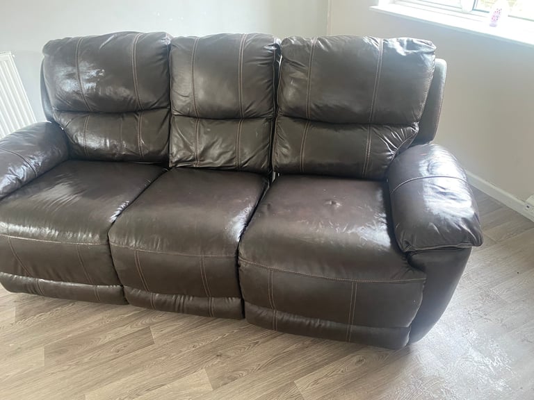 Leather recliner sofa 
