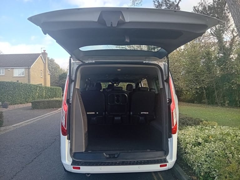 2022 Ford Tourneo Custom 2.0 320 EcoBlue Titanium Minibus 5dr Diesel Auto L2 Euro 6 (s/s) (130 ps...