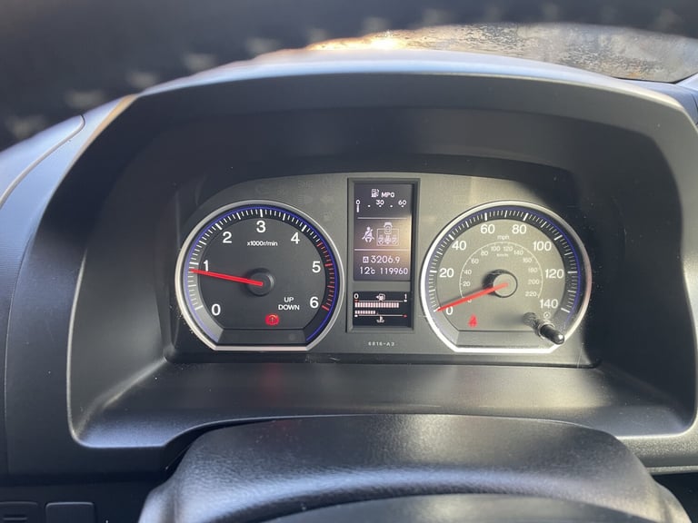 HONDA CR-V 2.2 i-DTEC SE Plus Silver Manual Diesel 2012