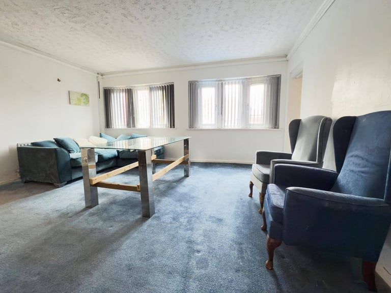 Spacious & Cosy Double Room For Rent AT CV2 2EG