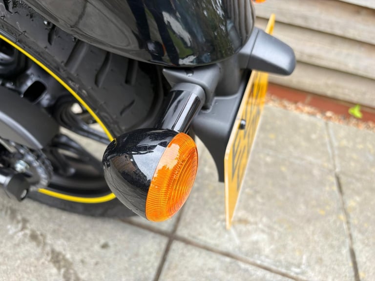 2024 / 24 Royal Enfield METEOR 350 £2750 Blue 134 miles.