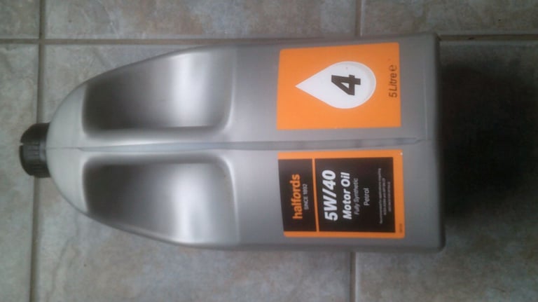 ENGINE OIL - *HALFORDS* 5 LITRES 10 /40 - NEW & UNOPENED