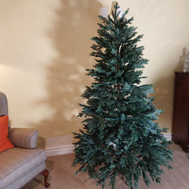 Balsam Hill 6foot artificial Christmas Tree
