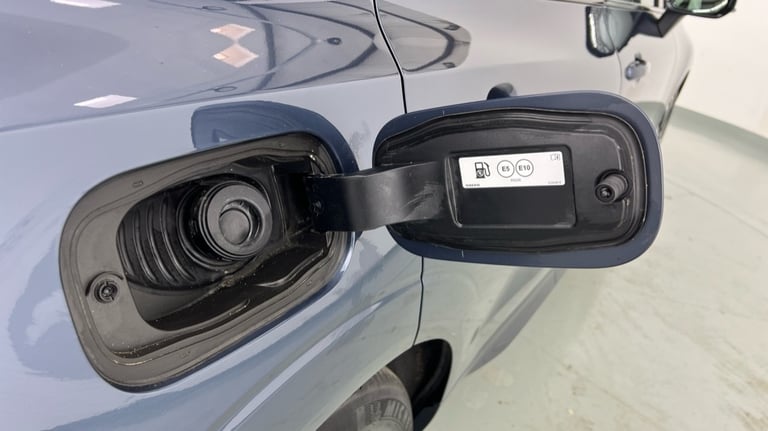 2022 Volvo XC60 Ultimate, B5 AWD mild hybrid, Petrol, Dark Estate Petrol Automatic