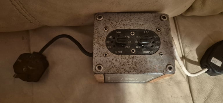 Vintage RS 250 Watt Auto Transformer