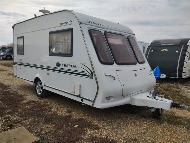 Compass Omega 433 2 berth 