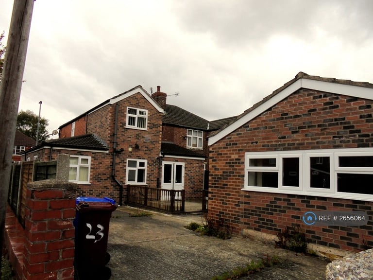 7 bedroom house in Hatherley Road, Manchester, M20 (7 bed) (#2656064)