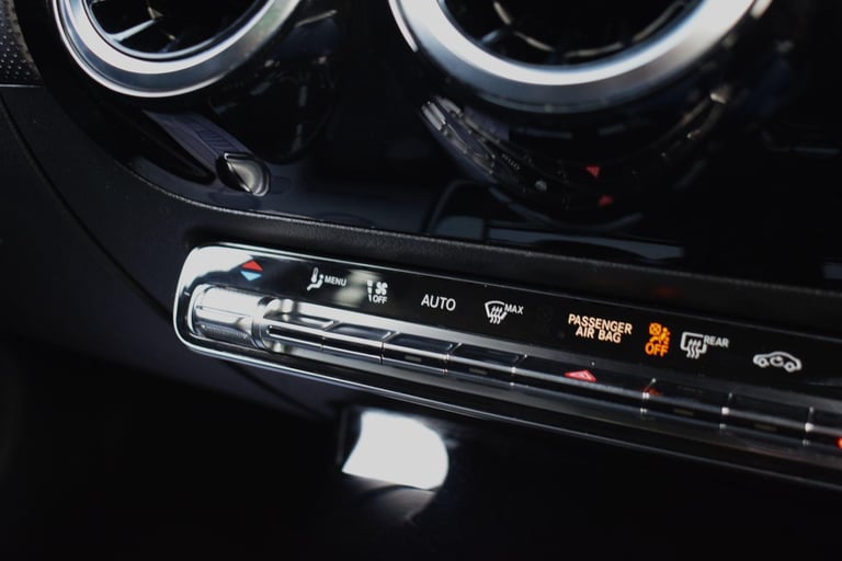 2020 Mercedes-Benz A-Class 1.3 A200 AMG Line (Executive) 7G-DCT Euro 6 (s/s) 5dr HATCHBACK Petrol...